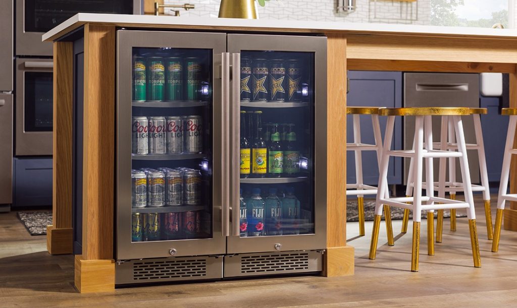 Guide to Home Bar Appliances Fridges Wine Coolers Ice Makers More WoodnLuxury