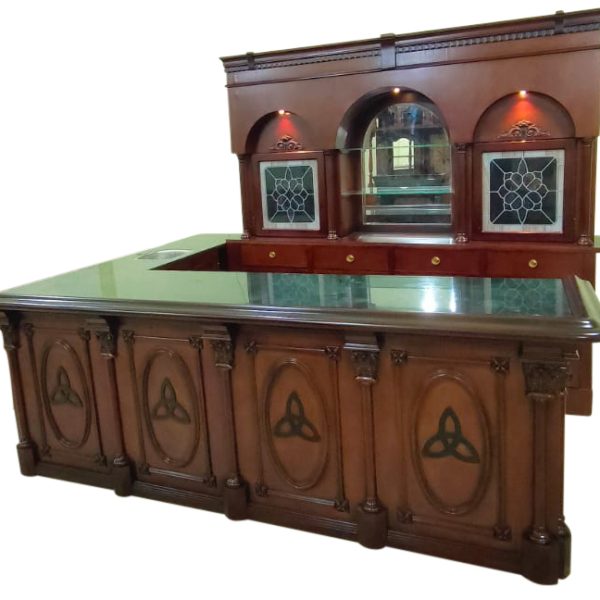 Classic Bar with Celtic Knot Panels & Stained Glass - Bar WNL172
